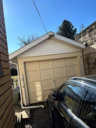 13 Church Ave, Grays Landing, PA 15461-1819