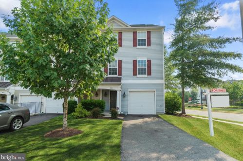 2947 Truffle Oak Pl, Woodbridge, VA 22191-7519