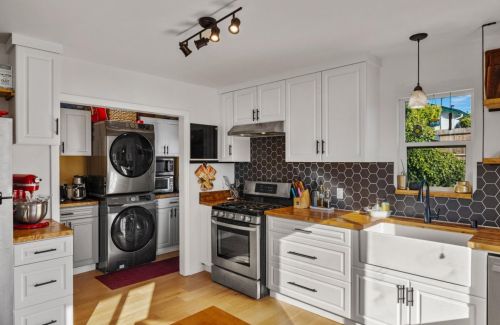 1129 Wanda Ave, Seaside CA  93955-5430 exterior