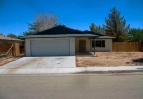 340 Valley St, Ridgecrest, CA 93555-4415