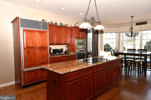 3002 Ridgeview Dr, Molino PA  17961-2338 exterior