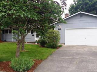 619 23rd St, Puyallup, WA 98371-5022