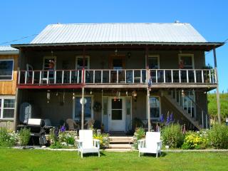 364 River Rd, Saranac, NY 12981-2848