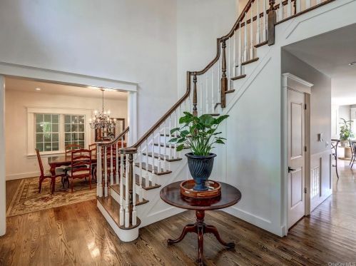 27 Stonehenge Rd, Warwick NY  10990-2354 exterior