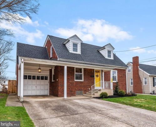 723 16th St, Rudytown, PA 17070-1515