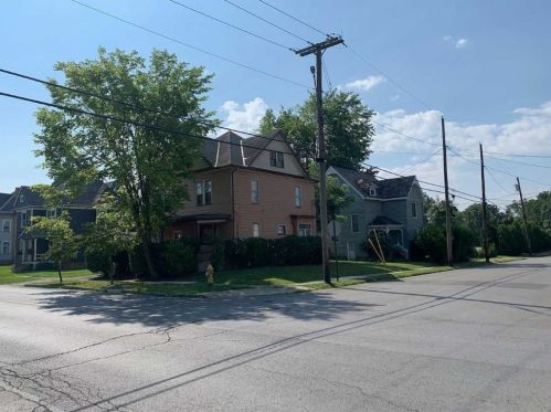 102 Wallace Ave, New Castle, PA 16101-2439