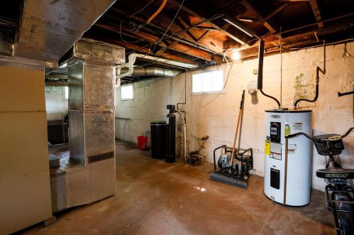 838 Locust Ave, Zanesville OH  43701-2414 exterior