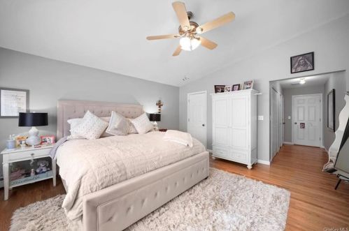 80 Friendly Rd, Mahopac NY  10541-1922 exterior