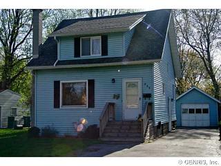229 Windsor Rd, Rochester, NY 14612-4256