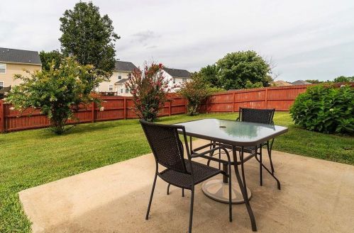 107 Vw Dr, Burlington NC  27215-4694 exterior