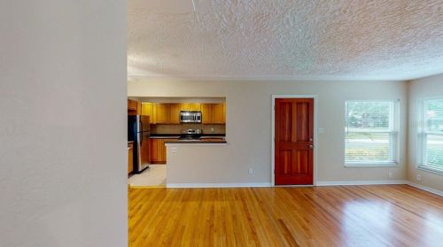 7116 Date Palm Ave, Saint Petersburg FL  33707-2013 exterior