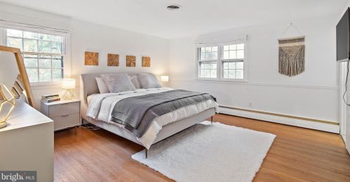 1421 Sugartown Rd, Berwyn PA  19312-1820 exterior