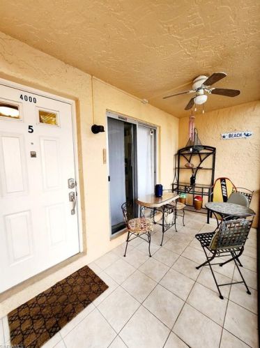 4000 Ice Castle Way, Naples, FL 34112-5082