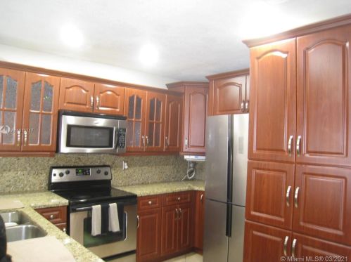 2887 75th Ter, Hialeah FL  33018-5313 exterior