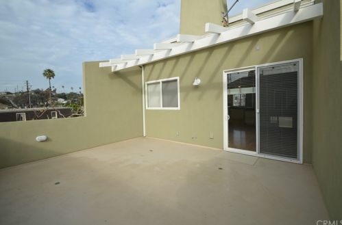 5570 190th St, Torrance CA  90503-1009 exterior