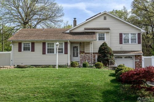 901 Valley St, South Plainfield, NJ 07080-2749