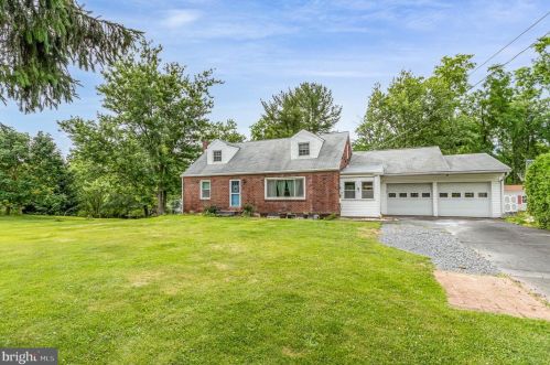 5054 Irene Dr, Harrisburg, PA 17112-2137
