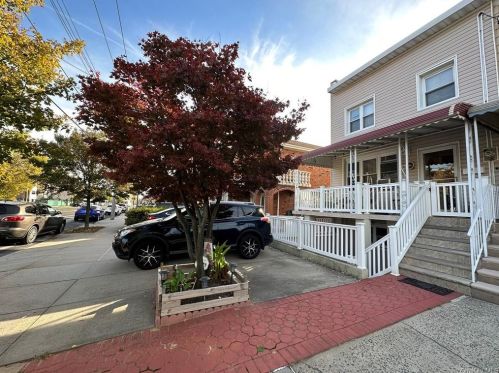 4306 Tremont Ave, Bronx, NY 10465-3321