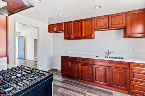 454 Shaffer St, Orange CA 92866-1116 exterior