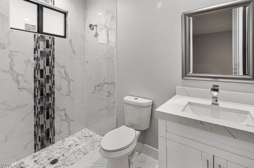 1908 14 St, Cape Coral FL  33909-1643 exterior