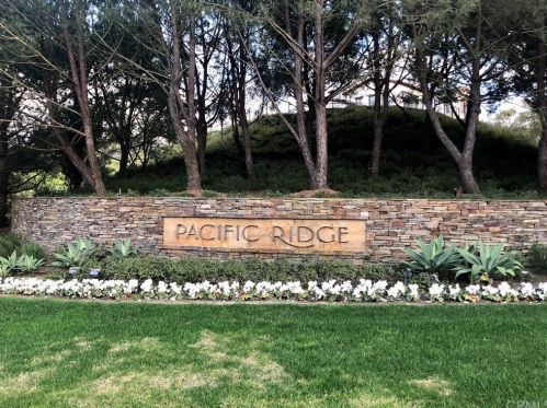 14 Morning Lgt, Newport Beach CA  92657-1654 exterior