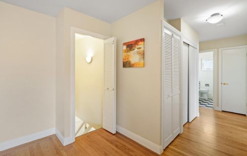 555 Hawthorne Ave, San Bruno CA  94066-4130 exterior