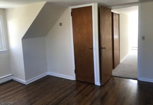 10 Oakwood Ct, Fanwood NJ  07023-1162 exterior