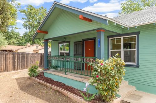 5766 Grand Ave, Riverside, CA 92504-1300