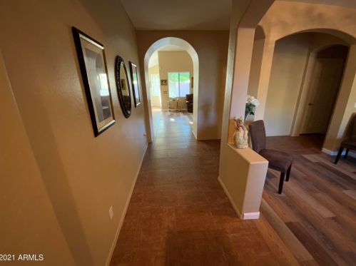 1216 Mary Ln, Gilbert, AZ 85295-1735