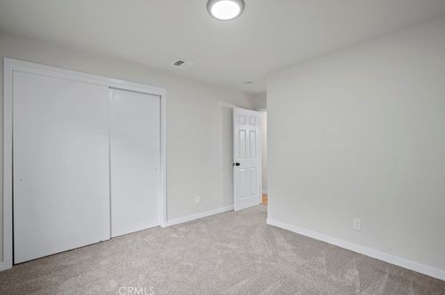 30807 Arlington St, Santa Clarita CA  91384-2453 exterior