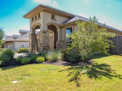 225 Cherokee Rose Cir, Georgetown TX  78626-7120 exterior