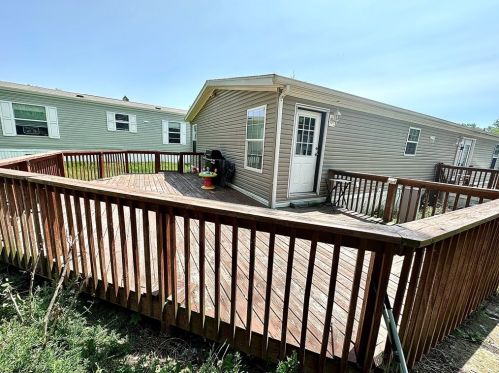 42 Arlington Dr, Imperial, PA 15126-9324