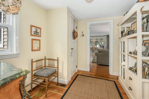 7 Sunken Meadow Rd, Northport NY  11768-2718 exterior