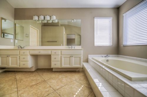 621 Sepulveda Pl, Placentia CA  92870-4292 exterior