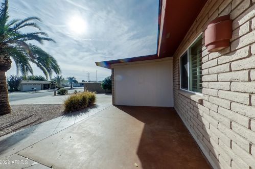 4036 Cabana Cir, Mesa, AZ 85206-1932