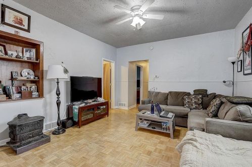 2211 Holt Ave, Milwaukee, WI 53207-3141