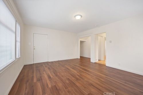 930 11th St, Long Beach CA  90813-3577 exterior