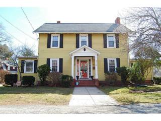 210 Pleasant St, East Providence, RI 02916-1523