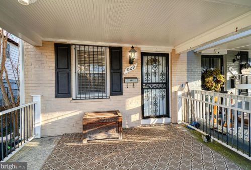 829 51st St, Washington, DC 20019-5544