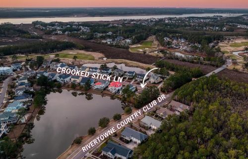 2601 Crooked Stick Ln, Mount Pleasant SC  29466-8738 exterior