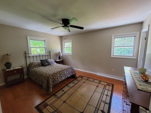 26 Tower Hill Dr, Washingtonville NY  10992-1009 exterior