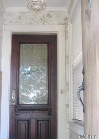 107-22 89th St, Jamaica, NY 11417-1323
