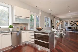 2007 Sharon Rd, Menlo Park CA  94025-6246 exterior