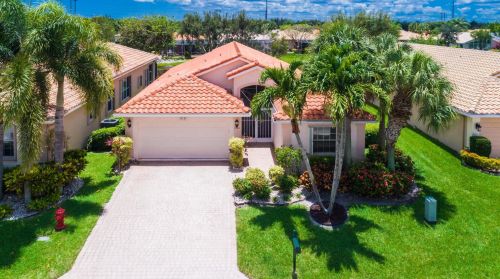 7104 Lombardy St, Boynton Beach, FL 33472-7350