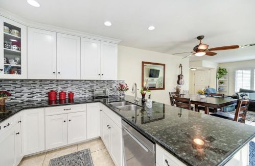 7915 Rocky Point Ct, Citrus Heights CA  95610-7704 exterior