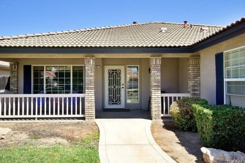 3047 Sultana Dr, Madera CA  93637-5941 exterior
