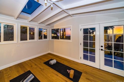 4350 Highland Dr, Carlsbad CA  92008-4225 exterior