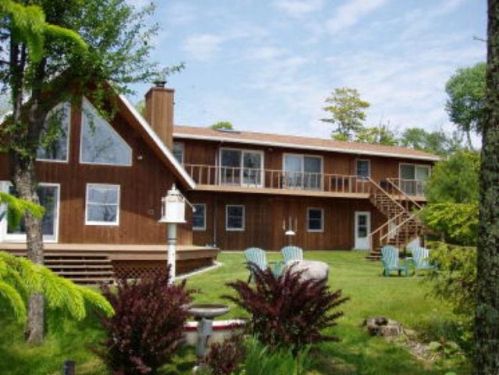 359 Wickman Dr, Washington Island, WI 54246-9095