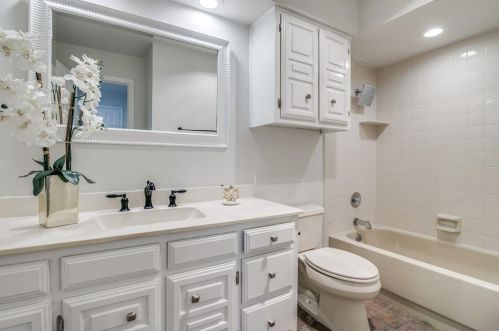 430 Country Side Ln, Richardson TX  75081-5530 exterior