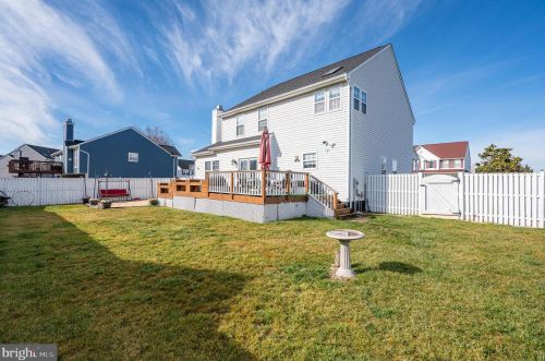 11 Gusty Ct, Charles Town WV  25414-3918 exterior